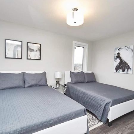 Clifton Hill Hideaway 2B -Two Bedroom Condo Niagara Falls Exterior foto